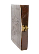Ladda upp bild till gallerivisning, Handgjord läderbok- Drake