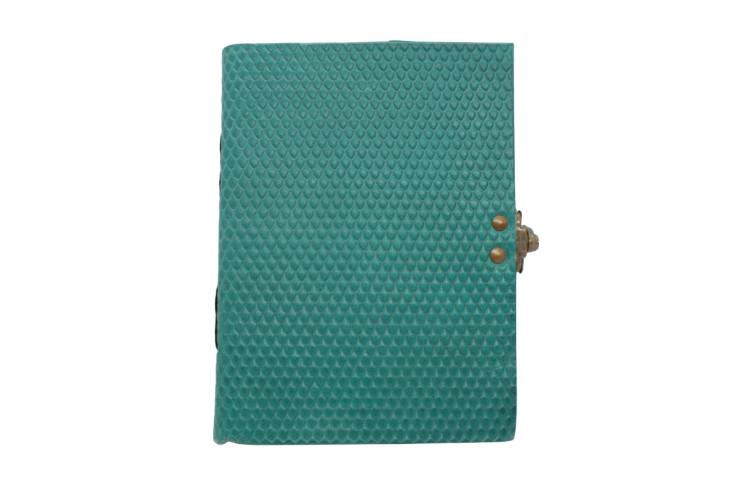Handgjord läderbok- Grön drakfjäll