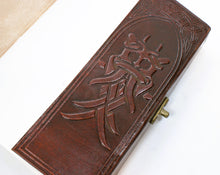 Ladda upp bild till gallerivisning, Handgjord läderbok- Asgård