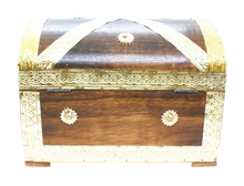 Ladda upp bild till gallerivisning, Kista med gulddetaljer -Stor
