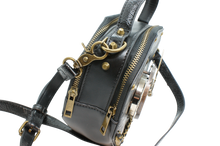 Ladda upp bild till gallerivisning, Steampunk väska - åttkantig