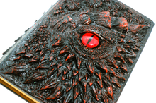 Ladda upp bild till gallerivisning, Drakbok med hård pärm - Röd