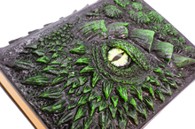 Ladda upp bild till gallerivisning, Drakbok med hård pärm - Grön