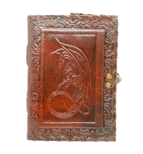 Ladda upp bild till gallerivisning, Handgjord läderbok - Drake