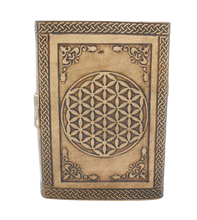 Ladda upp bild till gallerivisning, Handgjord läderbok - Varg