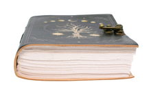 Ladda upp bild till gallerivisning, Handgjordn Läderbok - Livets Träd/Yggdrasil med månfaser