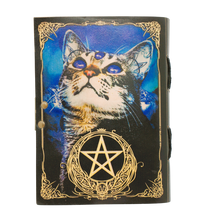 Ladda upp bild till gallerivisning, Handgjord Läderbok - Katt med Pentakel