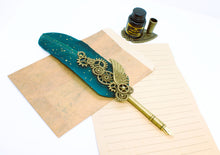 Ladda upp bild till gallerivisning, Box med Grön Fjäderpenna/Kalligrafipenna - Magic Power