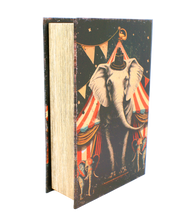 Ladda upp bild till gallerivisning, Bok Box, Stor - Cirkus motiv, mörk bakgrund
