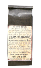 Ladda upp bild till gallerivisning, Svart Te - In This House we believe...
