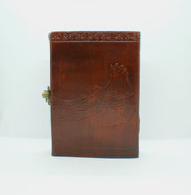 Ladda upp bild till gallerivisning, Handgjord läderbok - Bröderna Lejonhjärta
