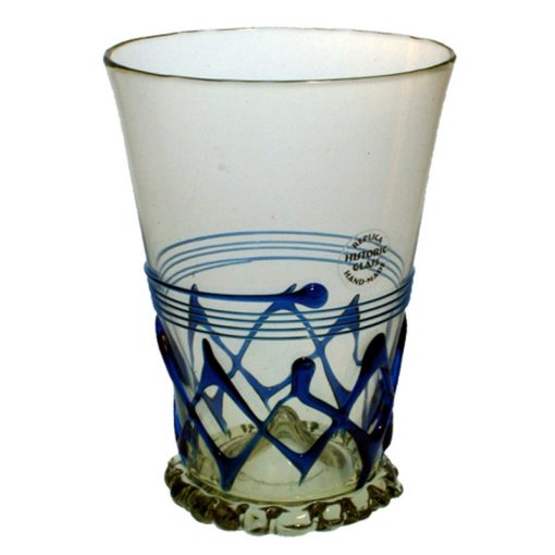 Glas med blå sicksackdekor