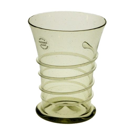 Glas med grön tråddekor