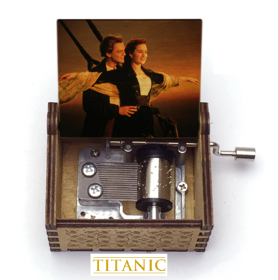 Speldosa Titanic